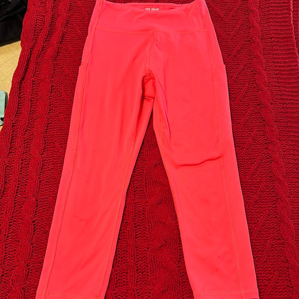 Tek Gear Coral Workout Leggings W/pockets | Small